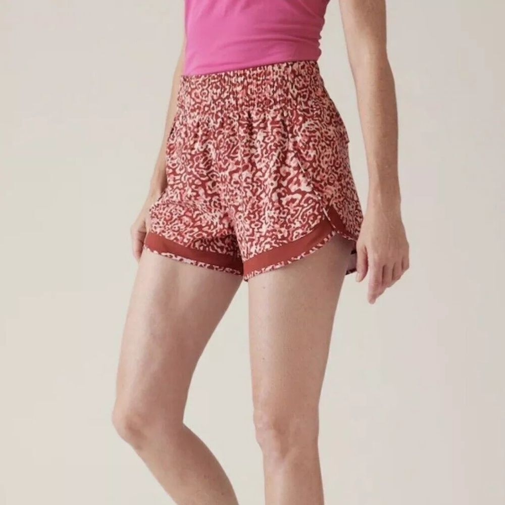 🐢 Athleta Mesh Racer Run High Rise 3" Short Size XS NWOT